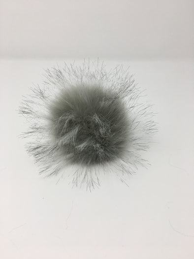 Pompon gris pâle 13 cm